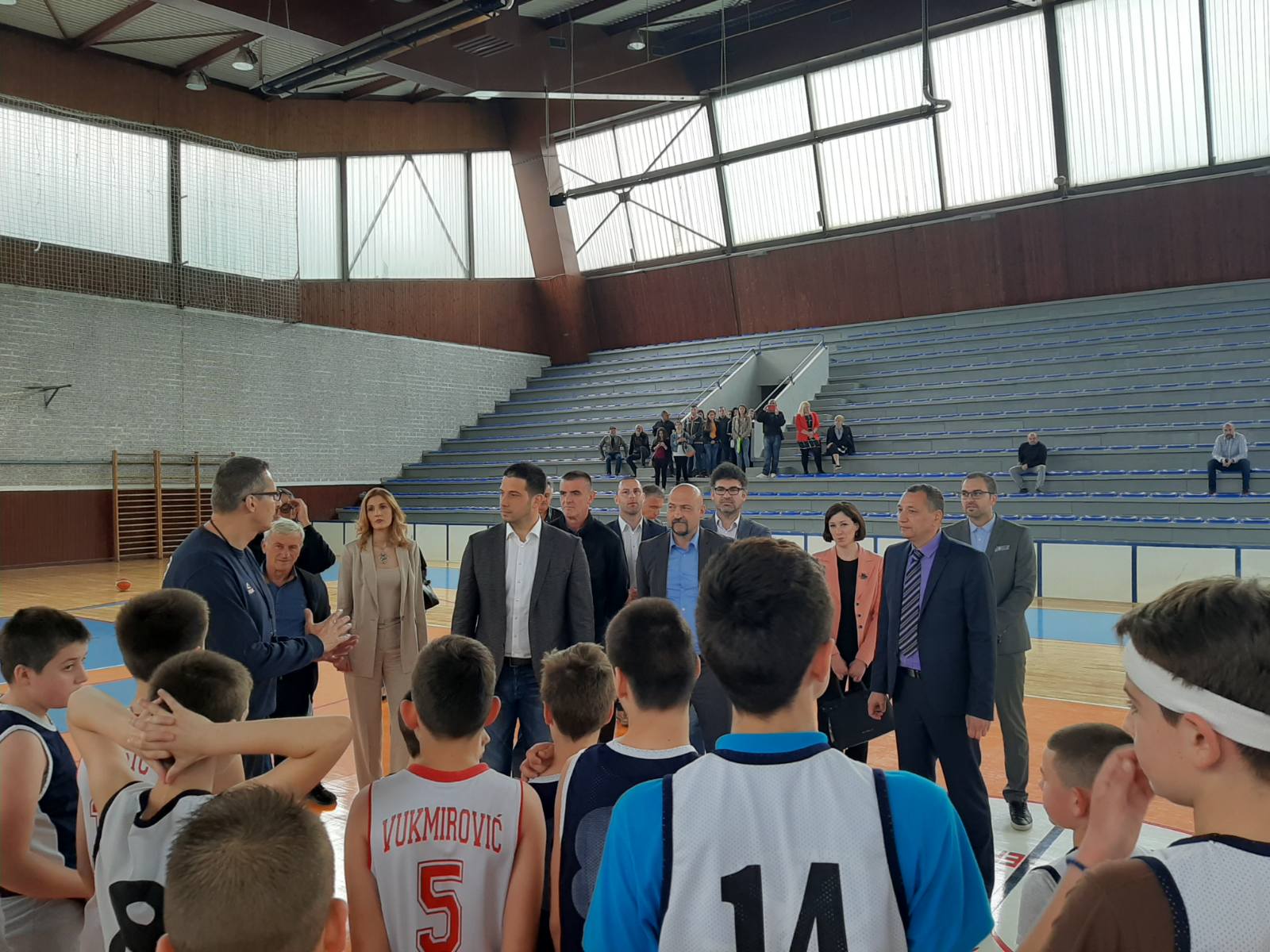 Ministar sporta g-din Vanja Udovičić u poseti KK "Prva petoletka" Trstenik
